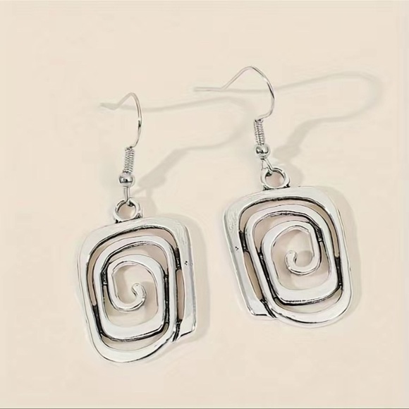Silver Swirl Drop Dangle Earrings Vintage Boho Style Nwt - Picture 2 of 4